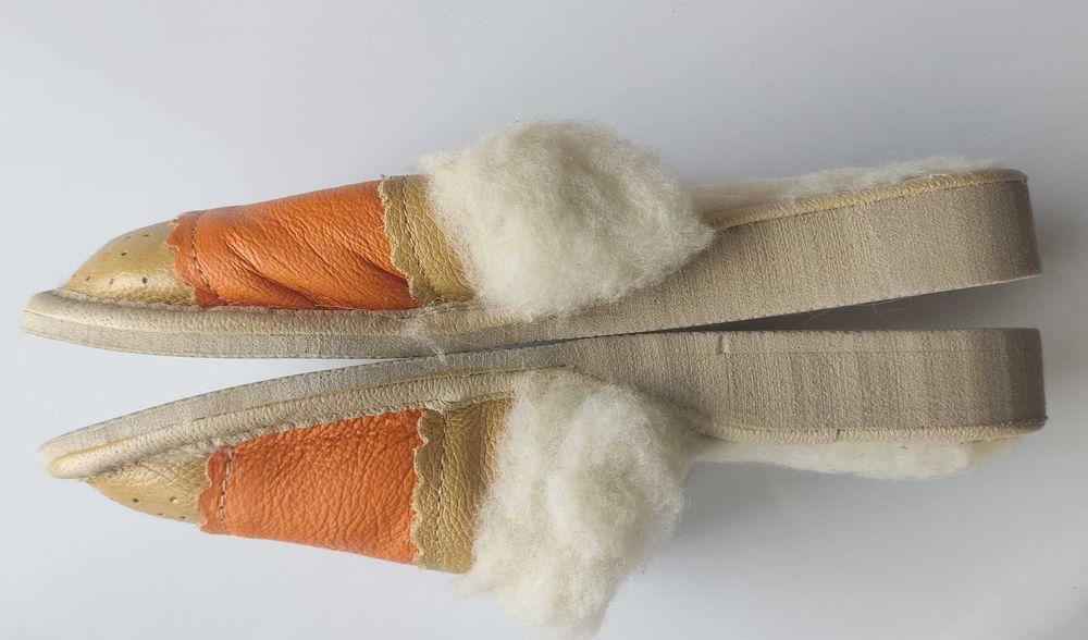 Домашні капці тапочки жіночі, овеча устілка натуральна шкіра розпродаж