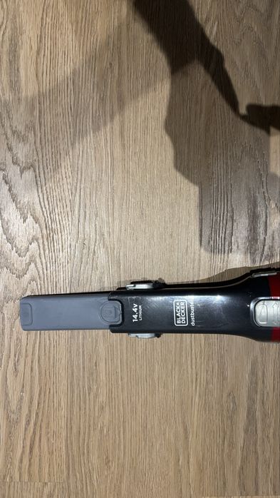 Black+Decker Dustbuster. pouco usado, em bom estado. Bateria de lithium de 14,4v