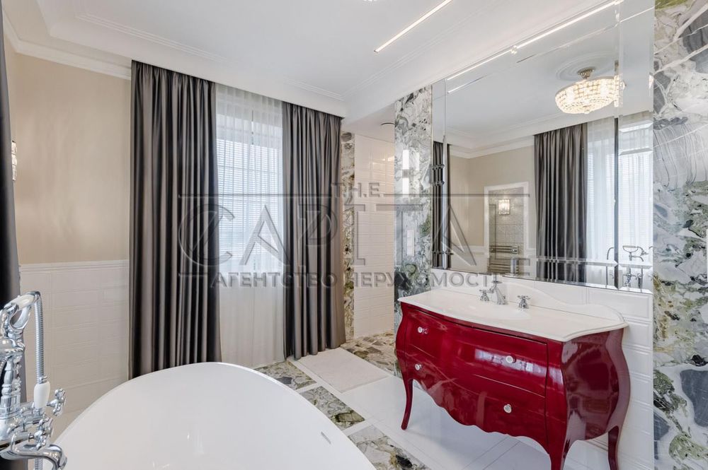 Продаж автономного будинку в Гатному - 192 м², 12 соток, басейн, геотермальне опалення  Пропонується до продажу якісний сімейний будинок у Гатному