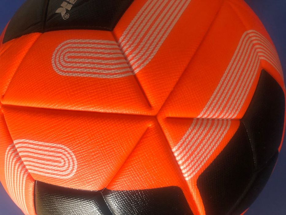 М'яч футбольний  PL PTCH термосклейка Розмір 5 для асфальту