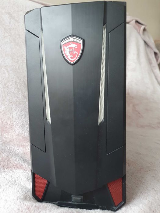 Komputer MSI Nightblade MI3 Intel® Core™ i5-7400 GTX1050Ti z monitorem