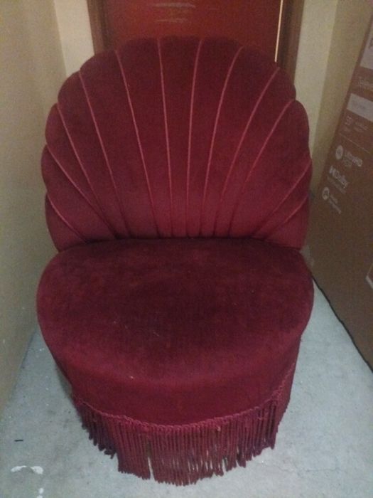 Vendo senhorinha em bom estado