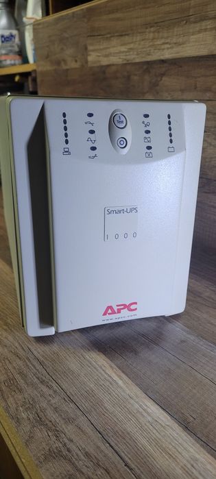 Zasilanie awaryjne Ups APC  1000