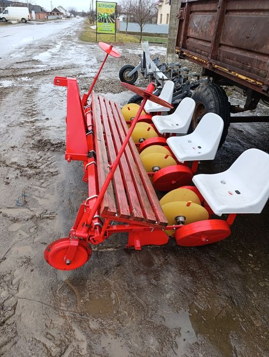 Розсадосаджалку капусти