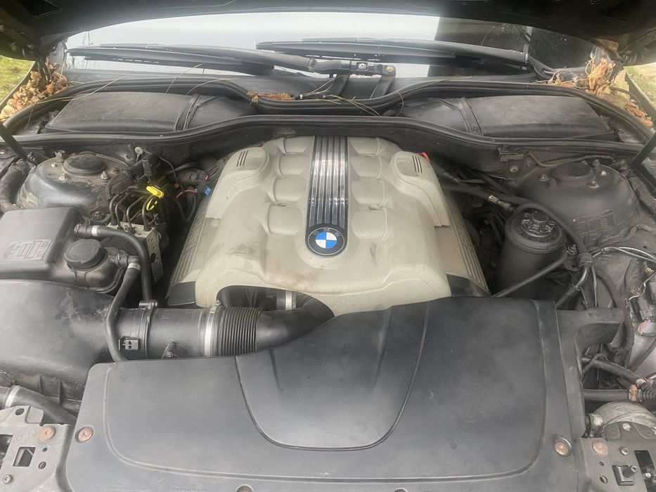 Мотор двигун V8 4.4 n62b44 бмв е65 е53 е60 N62 B44