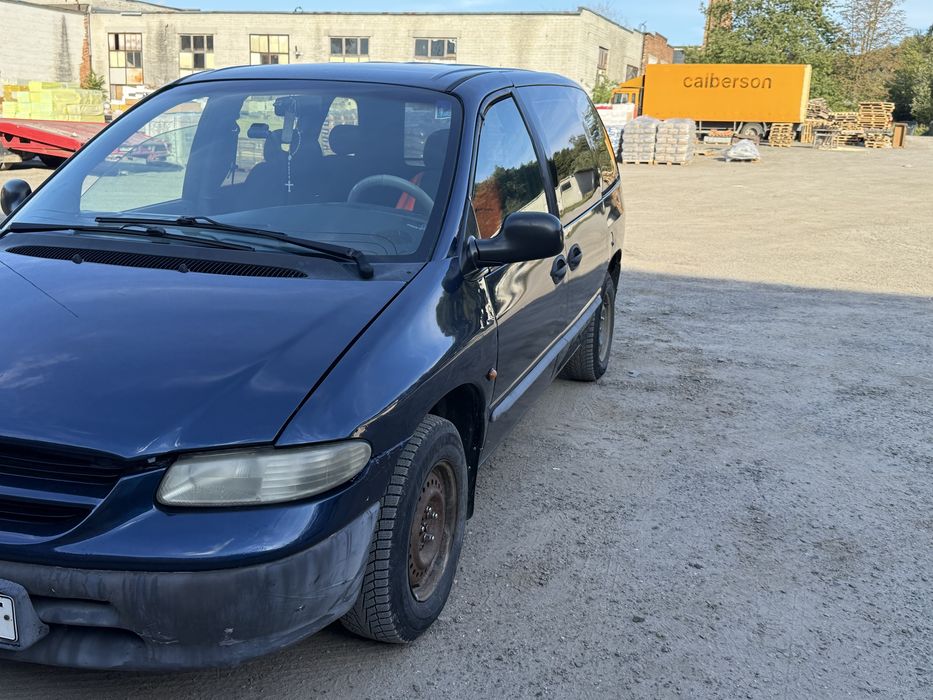 Doodge caravan/ Chrysler voyager