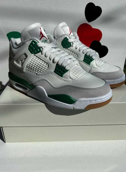 Jordan 4 Retro SB Pine Green R.43