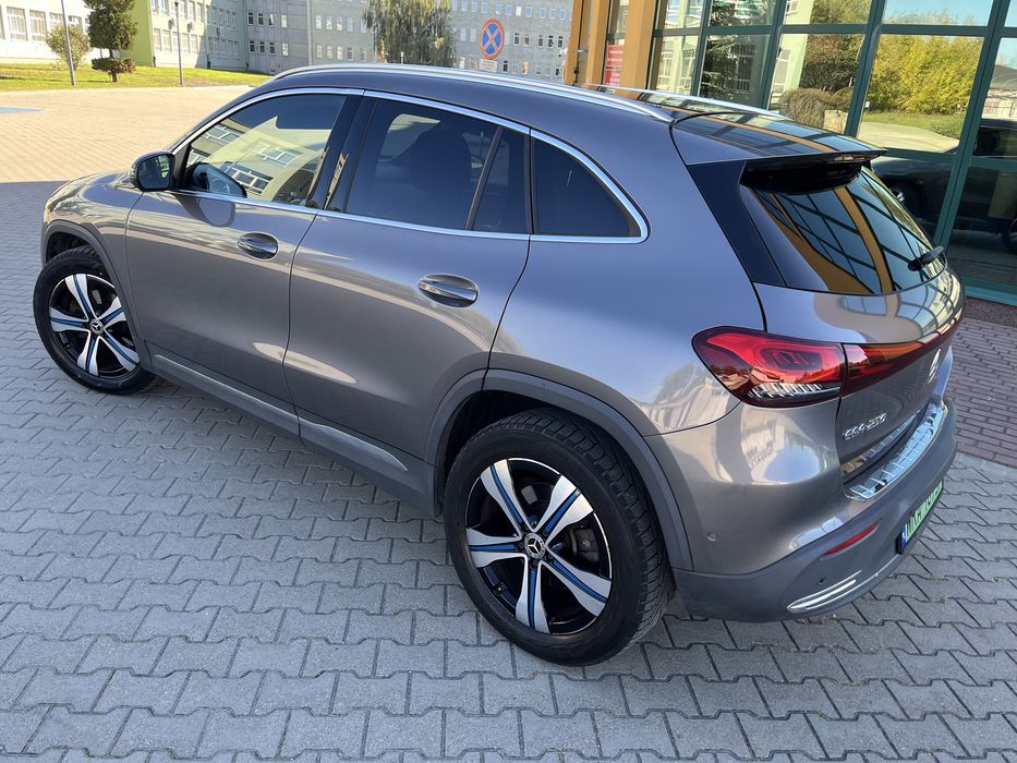 Mercedes EQA 250