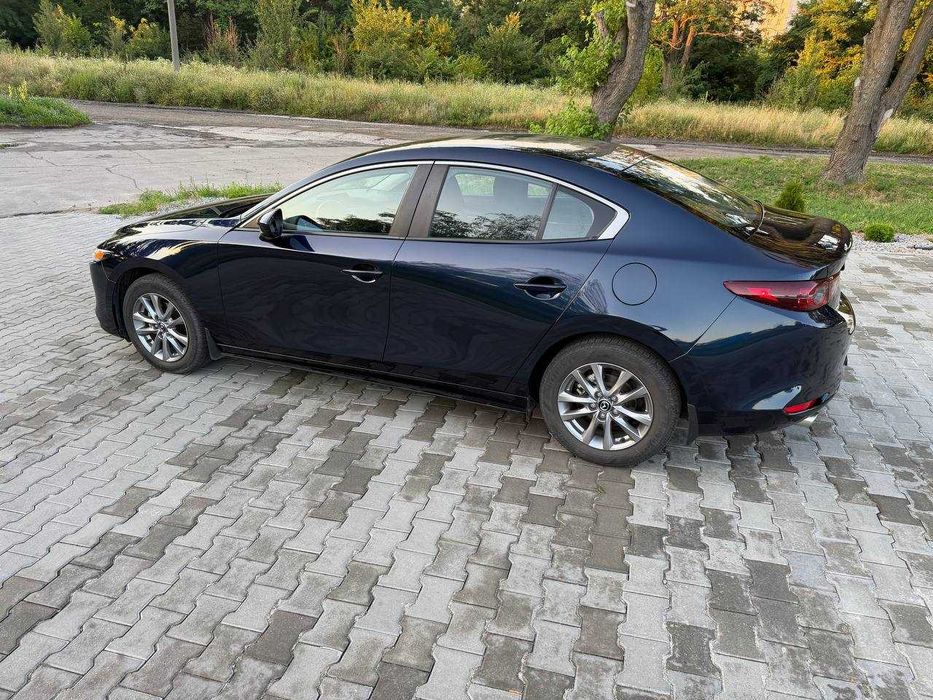 авто Mazda 3 2020  седан USA ціла