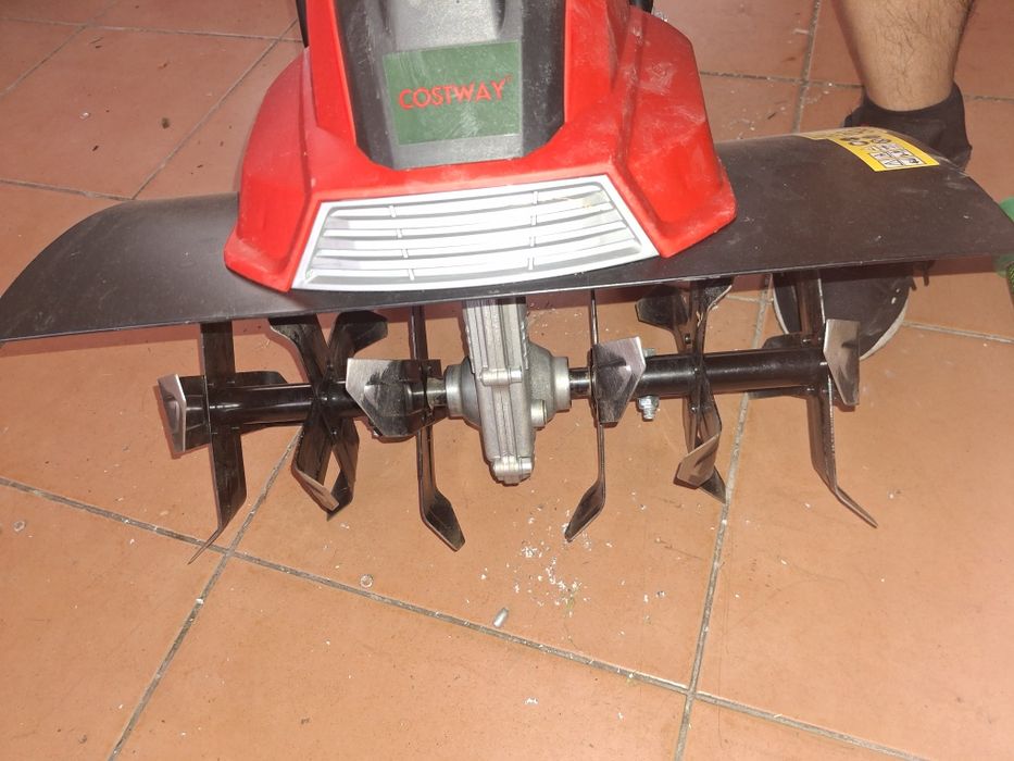 Vendo Motocultivador Eléctrico DESOCUPAR  vendo pela melhor oferta