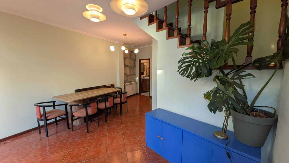 Moradia T3 com 3 WC – Rua do Bonjardim, Porto