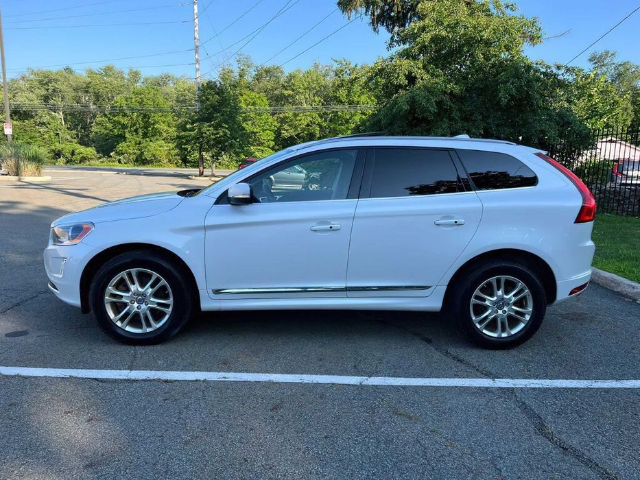 Volvo XC60      2015