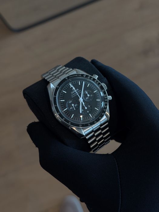 Omega Speedmaster Moonwatch Professional