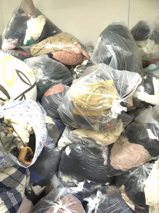 Mam na sprzedaż mix ubrań z Anglii w paczkach po 10 kg.
