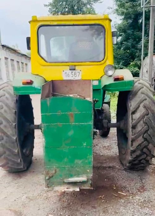 ПРОДАЖ ТЕХНІКИ , трактори - 2 штуки