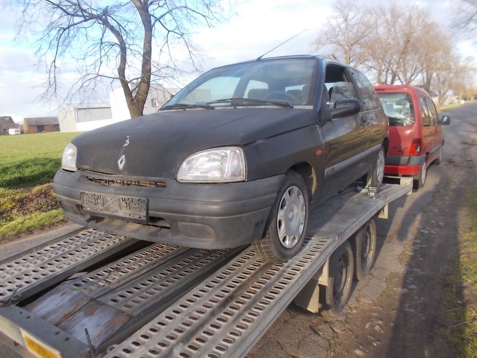 Renault Clio I,polift,czarny,benzyna,8-zaworowa,szyberdach,wspoma,