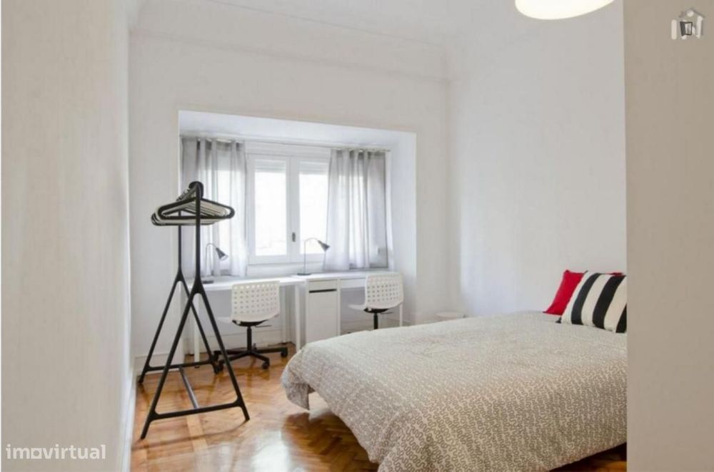Quarto - localizado em Alameda Lisbon