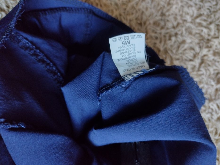 Made in Italia Granatowa chabrowa elastyczna ołówkowa  spódnica mini