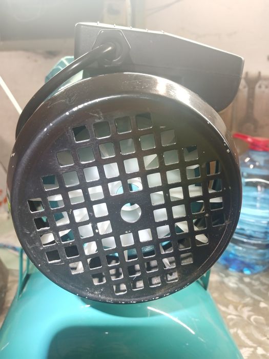 Продам насосну станцію Aq Jet100A