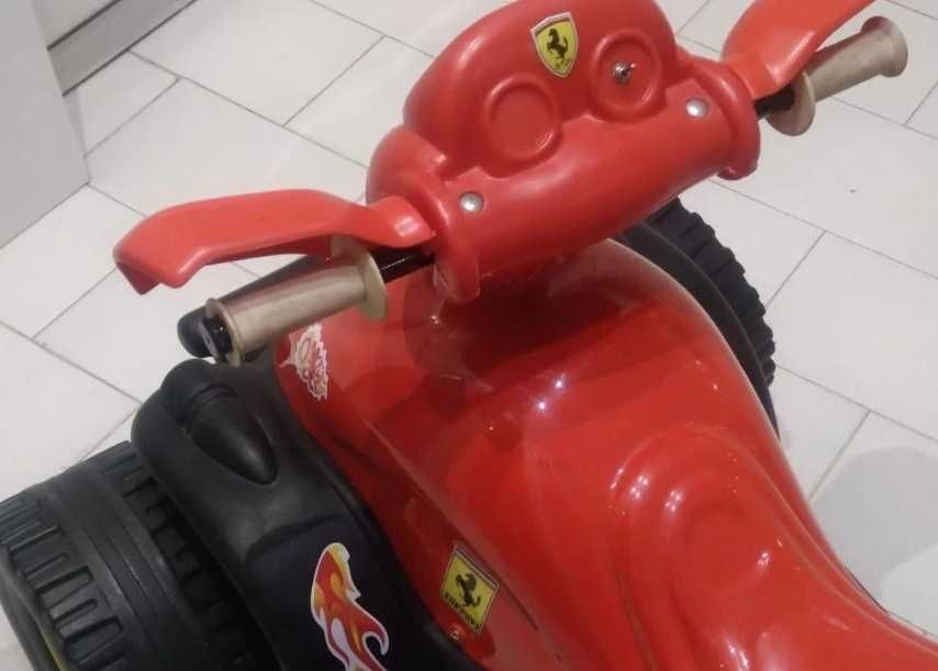 Moto Quatro Elétrica Infantil (6V)