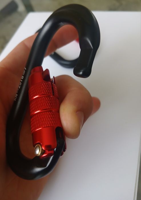 Карабін для кемпінгу