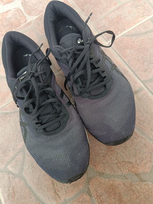 Buty biegowe Asics rozmiar 41.5