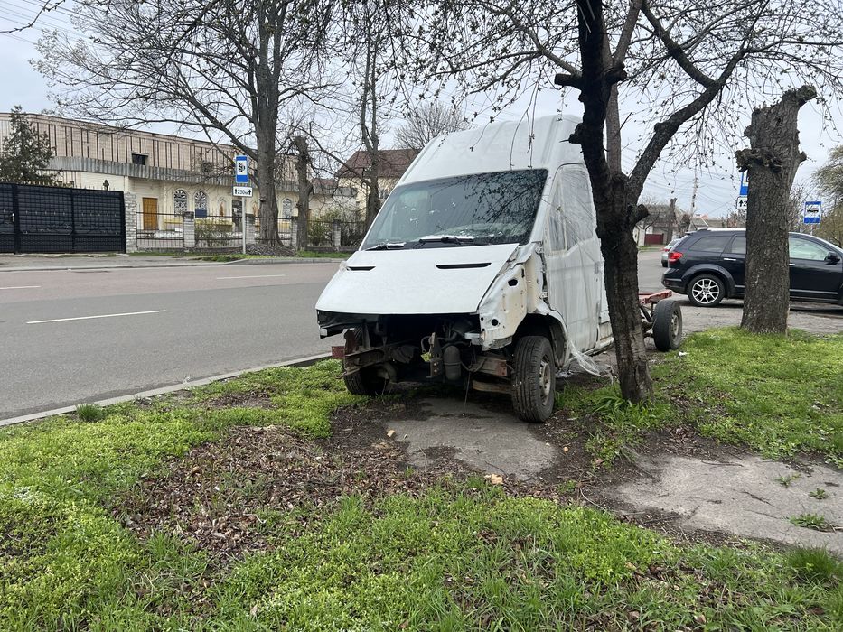 Iveco Daily бус малотонажний