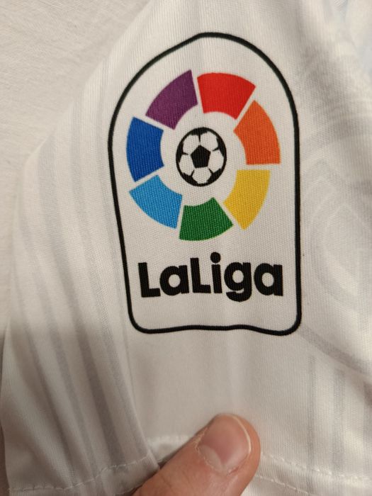 Комплект футбольної форми клубу Реал Мадрид гравця Бензема вживана