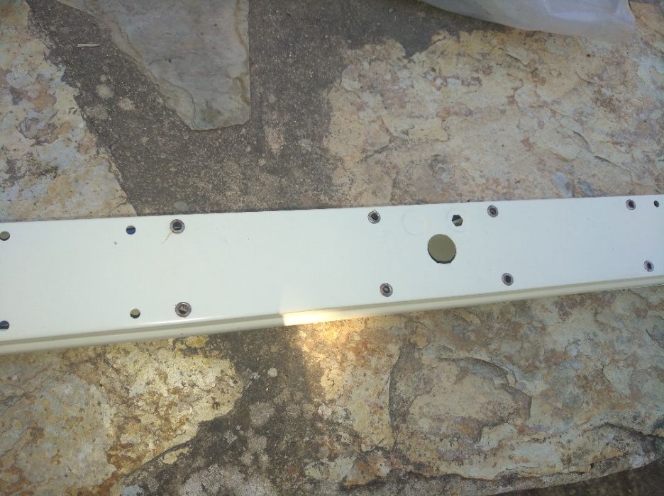 Armadura/calha metálica LED  120 cm