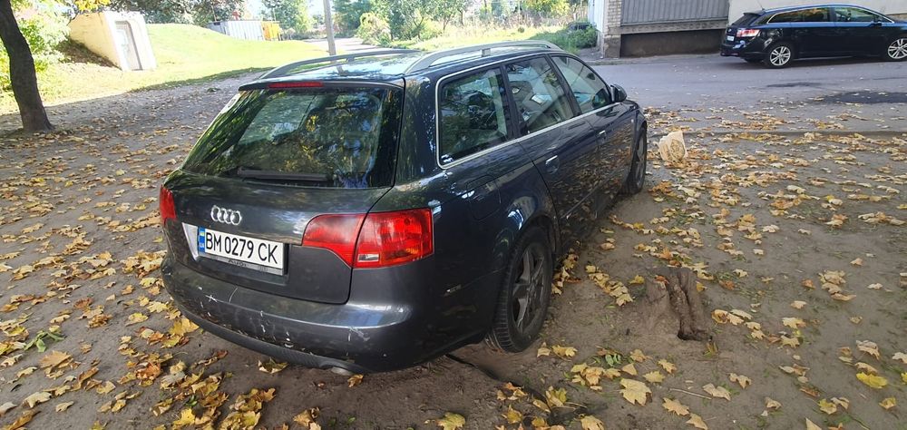 AUDI a4b7 2.5 дизель.