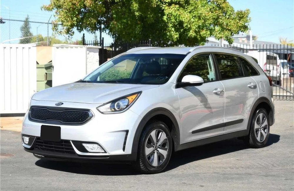 Kia Niro EX      2019