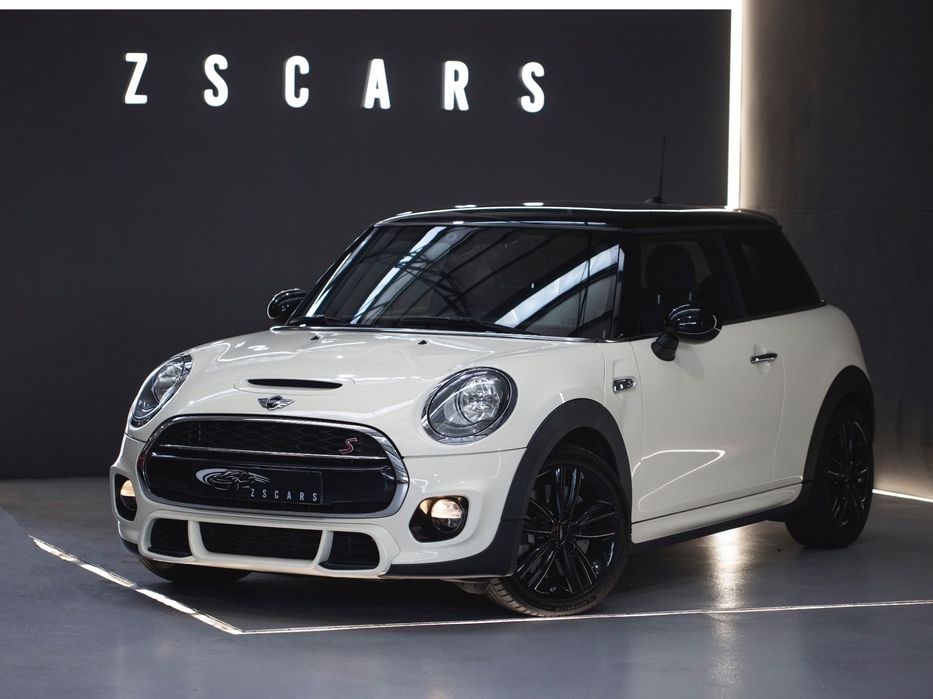 MINI 3 Portas Cooper S Auto Desportiva