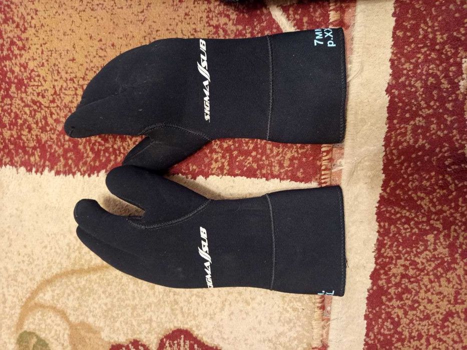 Гідрокостюм BEUCHAT 9mm XL в чудовому стані