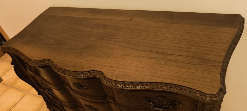 Cómoda D. José em madeira de castanho