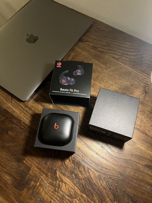 Beats Fit Pro (C/Caixa e acessórios)