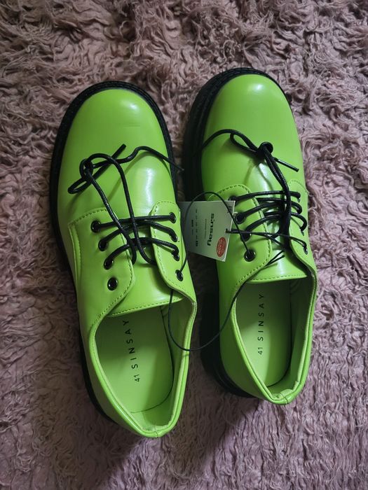 Nowe zielone buty rozmiar 41 (wkł. 26,5cm) sinsay