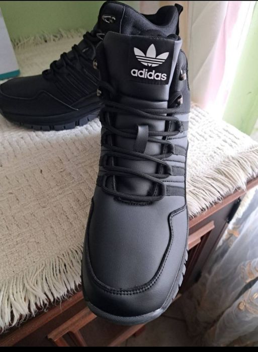 Sprzedam zimowe adidasy ocieplane damskie