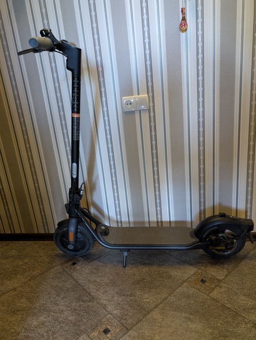 Ninebot KickScooter F25E