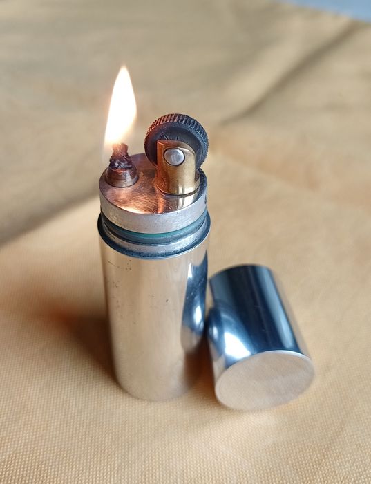 Запальничка бензинова