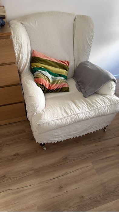 Sofa de orelhas branco