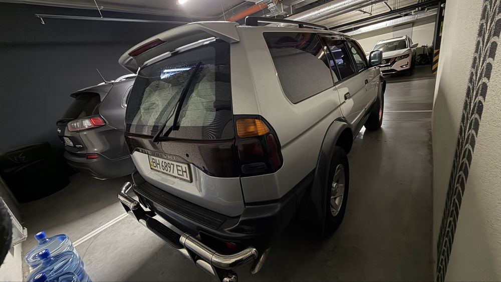Продам Паджеро Спорт 3.0 бенз 163т пробег!