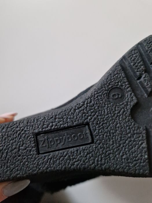 Zimowe buty damskie,  skórzane Zippyboot 39. Kozaki na koturnie