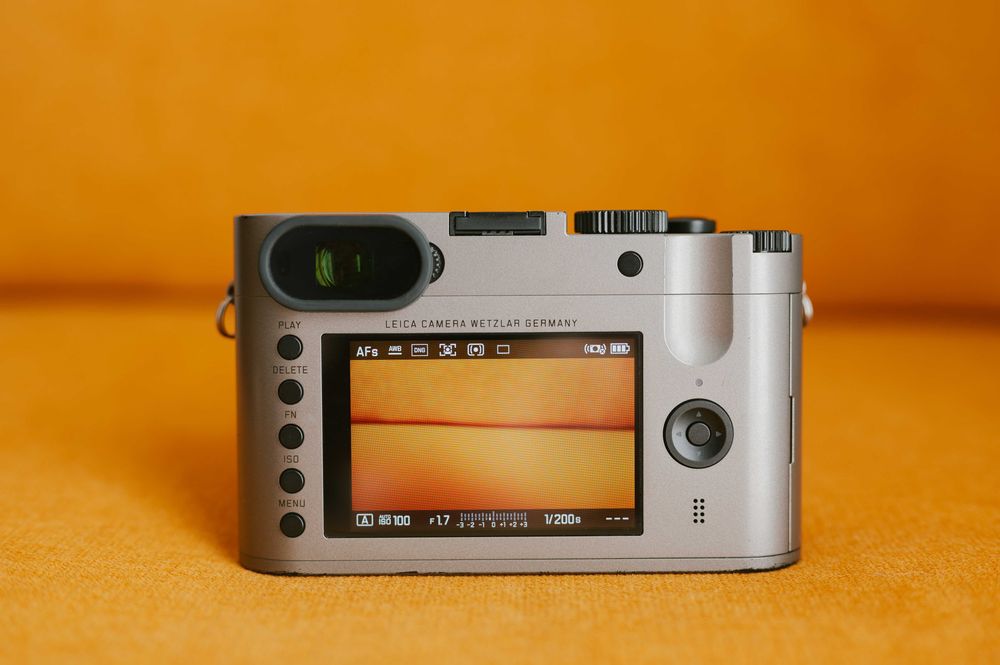 Leica Q Typ 116 edição Titanium Gray