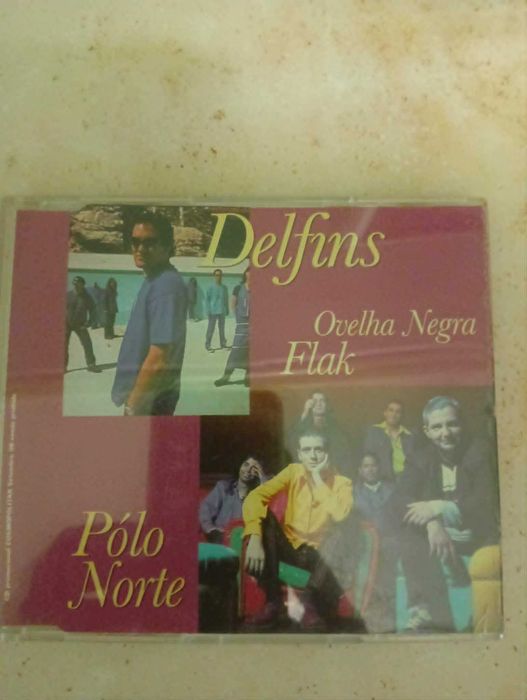 CD com musica moderna portuguesa
