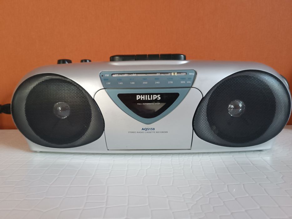Магнитола магнитофон  радиоприемник Philips AQ 5150