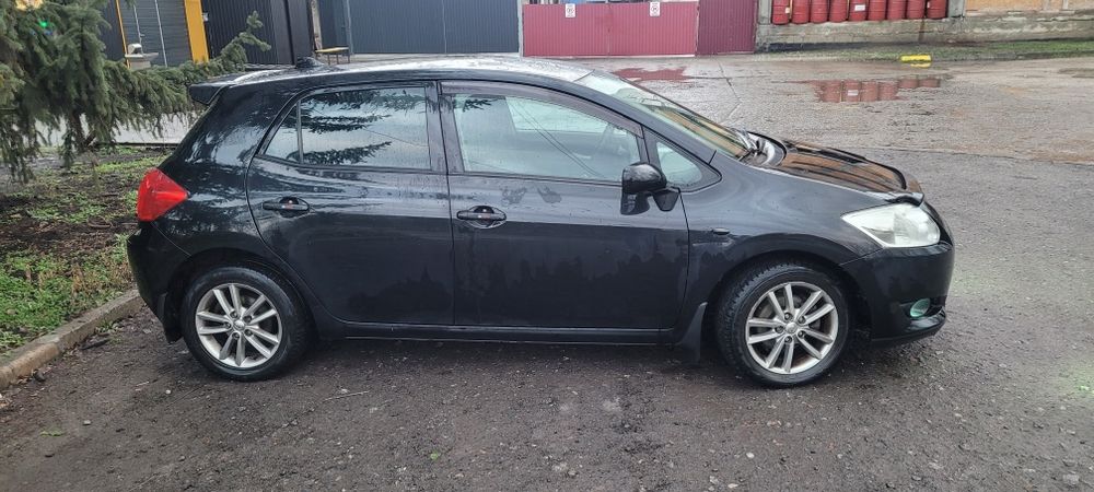 Toyota ayris 2009 г.в. 1.8, 147 л.с.