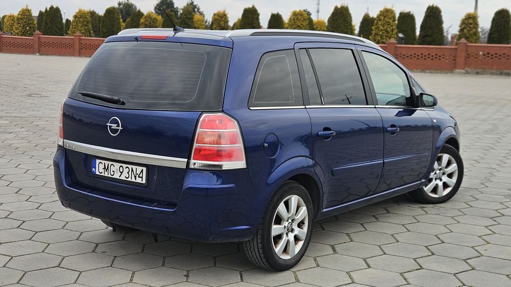Opel Zafira B 1.8 benz 7osob Tempomat
