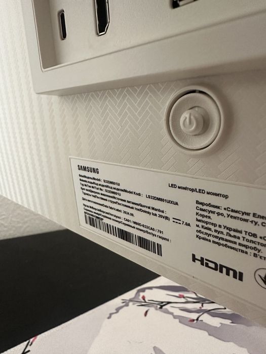 Samsung Smart Monitor M8 – стильный 32″ 4K UHD монитор с SmartTV