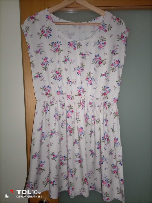 Três vestidos 10/11 e 12/13