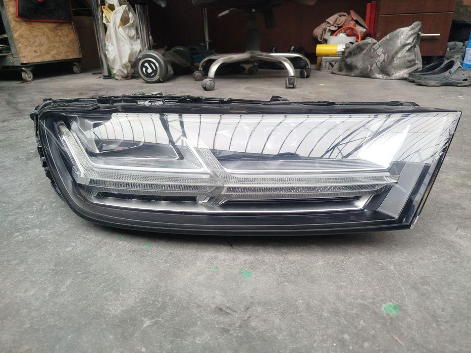 Фара правая Audi Q7 4M 2015-2019